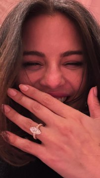 Selena Gomez annonce ses fiançailles avec son compagnon Benny Blanco