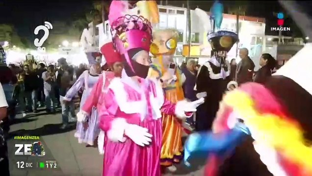 Peregrinos le cantan Las mañanitas a la Virgen de Guadalupe