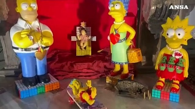 Mercogliano, presepe con i Simpson e Hitler: la provocazione di don Vitaliano Della Sala