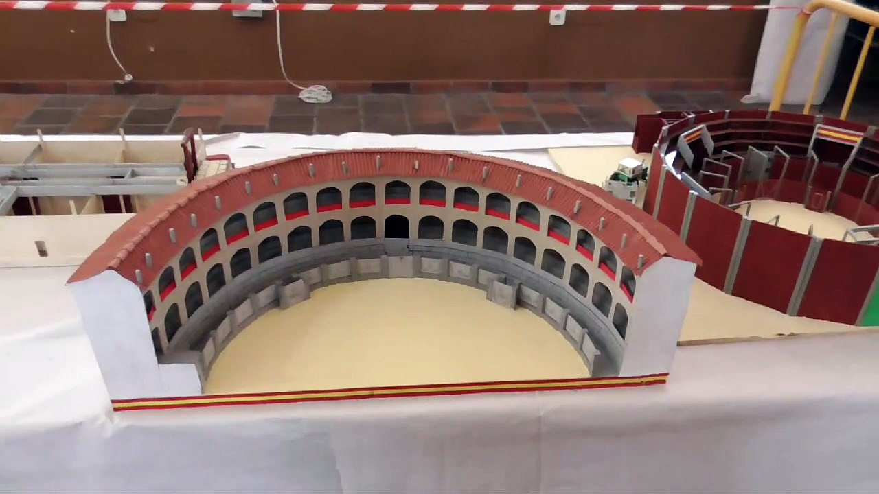 Exposición de Maquetas de Plazas de Toros con Historia  - Madrigal de Las Altas Torres