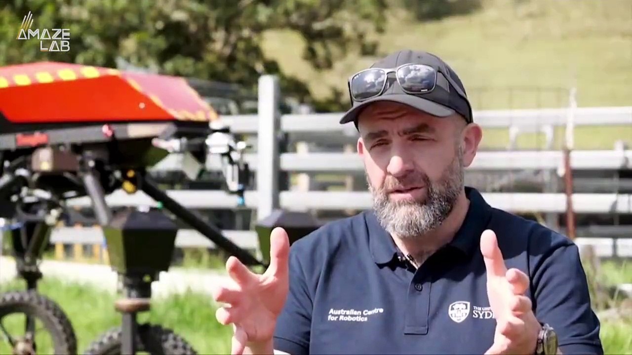 This AI-Powered Robo Farmhand Herds Cows & Assesses Pasture Health for Grazing