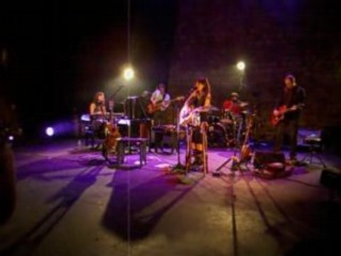 Marie-Annick Lépine Cette jolie photo d'elle (de Cousinti)