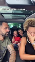 Mamá y los niños unidos