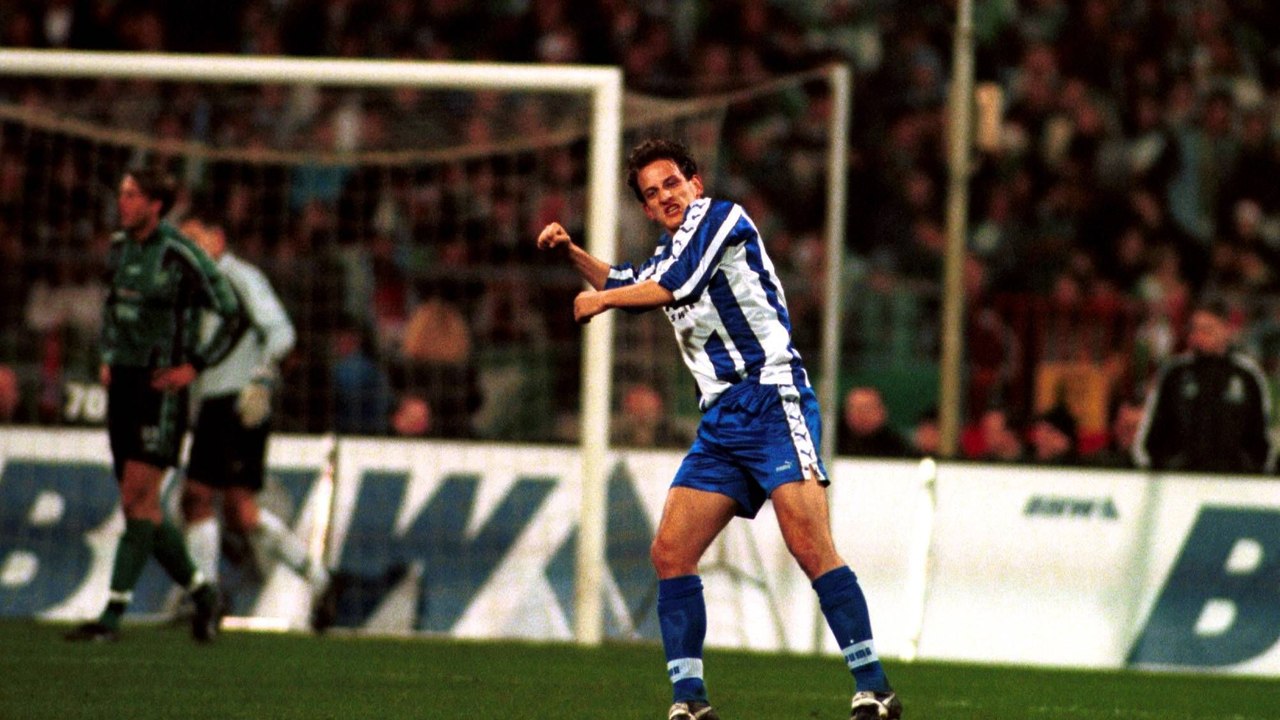 'Sag's doch einfach': Blessin scherzt über schmerzhafte Bremen-Erinnerung