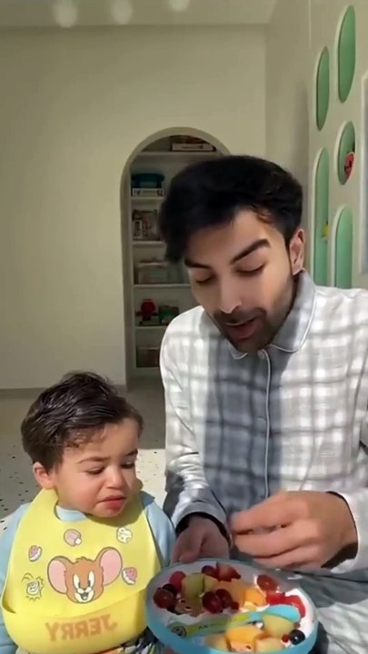 عين وصابتهم.. مرض فرح واحتراق منزلهم يتصدر الترند