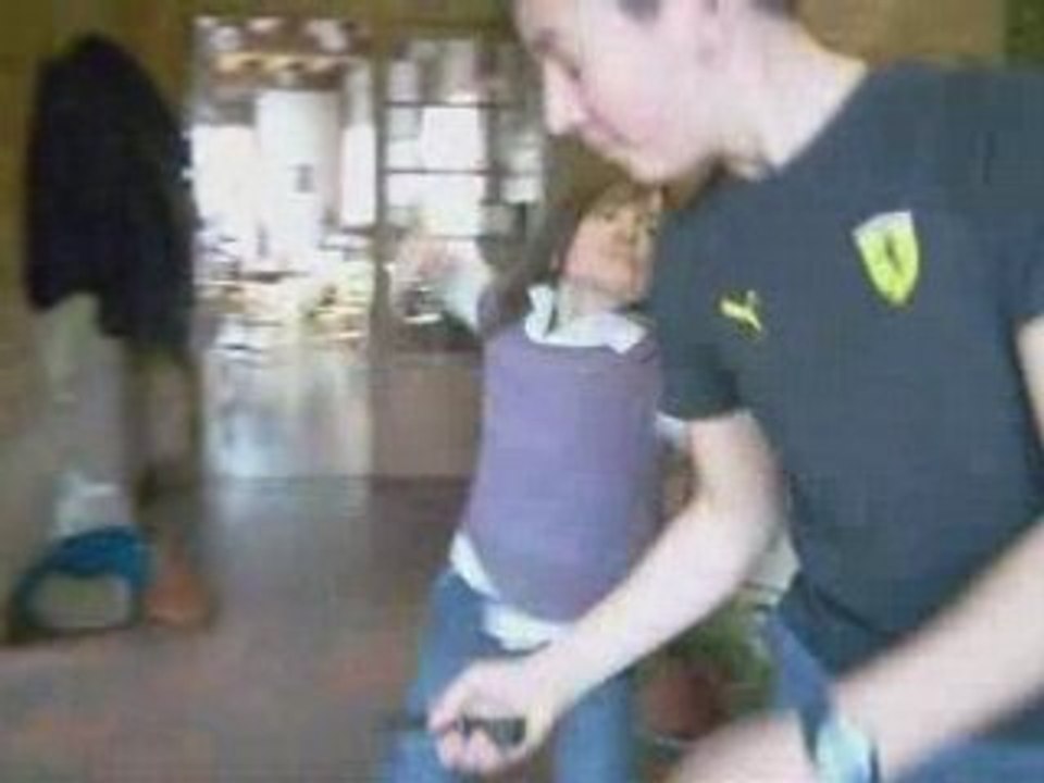 Regis fait de la tecktonik