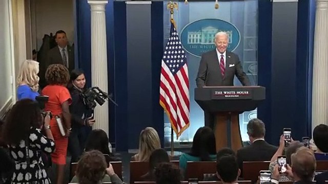 Biden comuta sentenças de 1.500 condenados e indulta outros 39