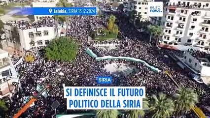 Siria: i cittadini celebrano il primo venerdì di preghiera, mentre i nuovi leader tracciano il futuro