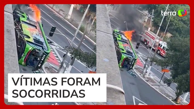 Ônibus elétrico tomba e pega fogo no centro de São Paulo; três pessoas ficam feridas