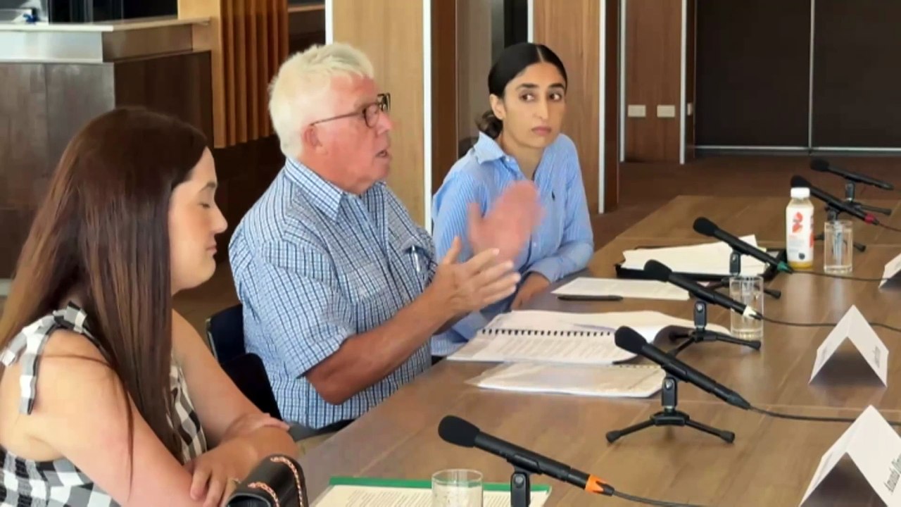 Grape growers vie for mandatory code to ensure profits for farmers