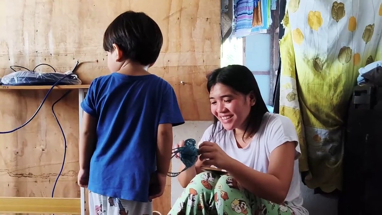 Nagduladula Sa Taas Silang Nathan Grey ug Isaiah