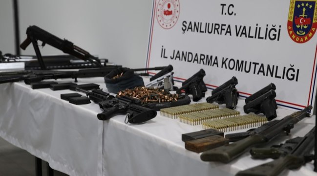 Silah kaçakçılığı operasyonunda 18 zanlı yakalandı