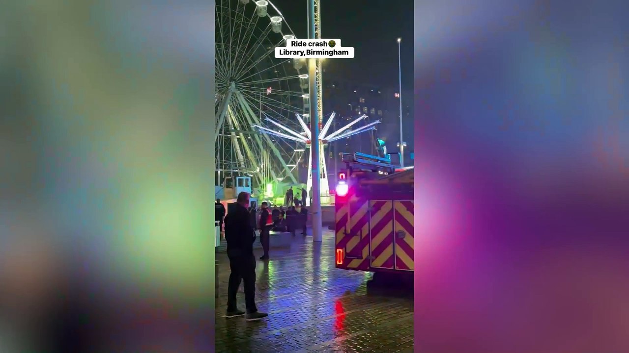 Police filmed attending Birmingham Christmas fairground ride collapse in Centenary Square