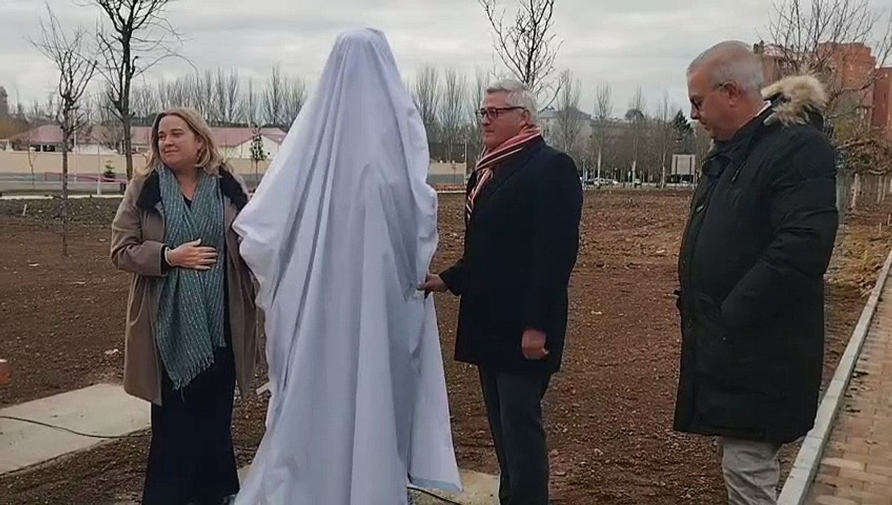 La ciudad de Burgos salda su deuda con Miguel Delibes