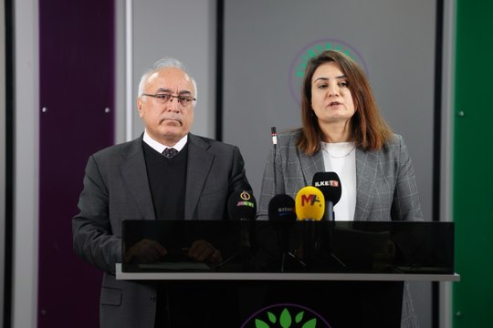 DEM Parti Hukuk Komisyonu 2024 Hak İhlali Raporu'nu açıkladı: Türkiye’yi kendi hukukuna ve AİHM kararlarına uymaya davet ediyoruz