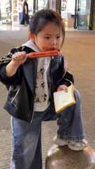 adek kecil yang imut.