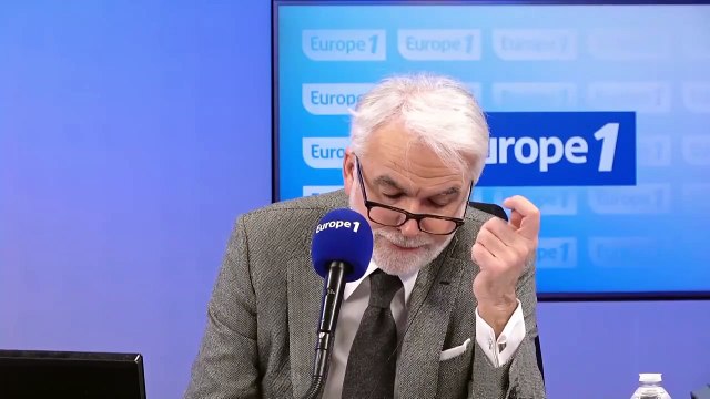 Pascal Praud et vous - «Macron veut gouverner sans 11 millions de Français», assure Laurent Jacobelli