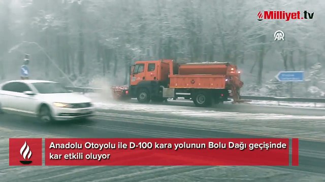 Anadolu Otoyolu ile D-100 kara yolunun Bolu Dağı geçişinde kar etkili oluyor