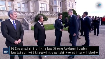 El Rey se para a hablar con Page y Sánchez asiste contrariado al cariño del monarca con el barón díscolo