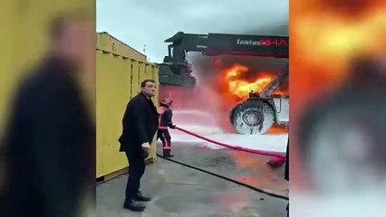 Giresun Limanı'nda korkutan alevler! Belediye başkanı hortumla müdahale etti