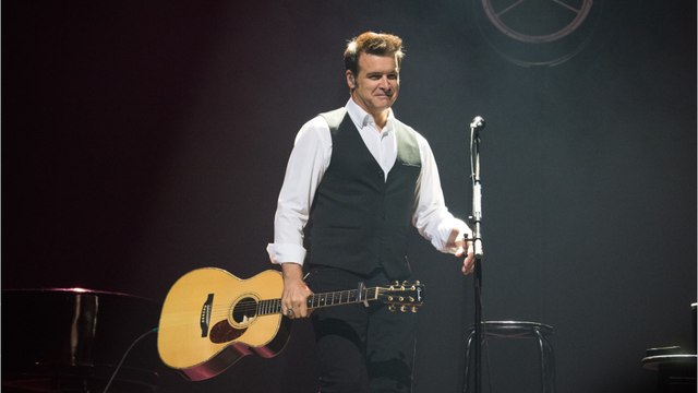 Roch Voisine face à des ennuis de santé, il donne de ses nouvelles : “Je n’ai pas récupéré mon audition à 100%”