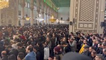 Jubilant Syrians gather for first Friday prayers since Assad regime fell
