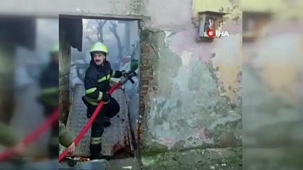 Yangın çıkan evde köpek var iddiası paniğe neden oldu