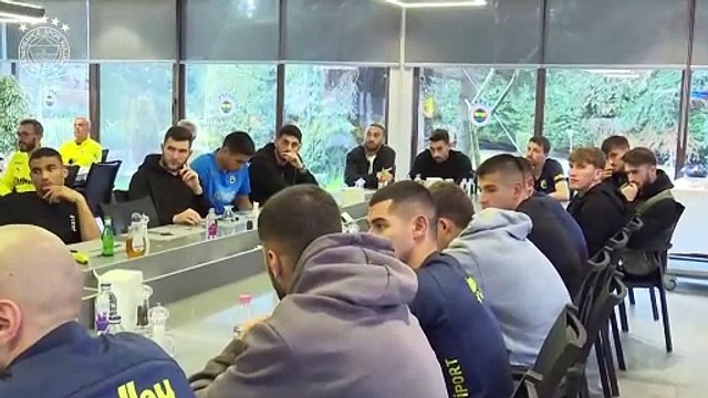 Fenerbahçe Başkanı Ali Koç, Samandıra'da futbolcularla konuştu: Canınızı sıkmayın, kaybedilmiş hiçbir şey yok