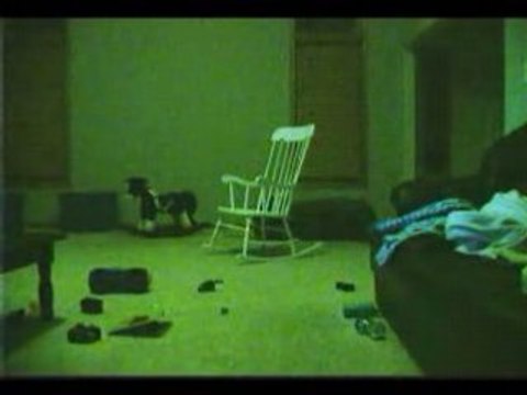 Paranormal - Chaise Qui Bouge Toute Seule Ecouter Regarder..