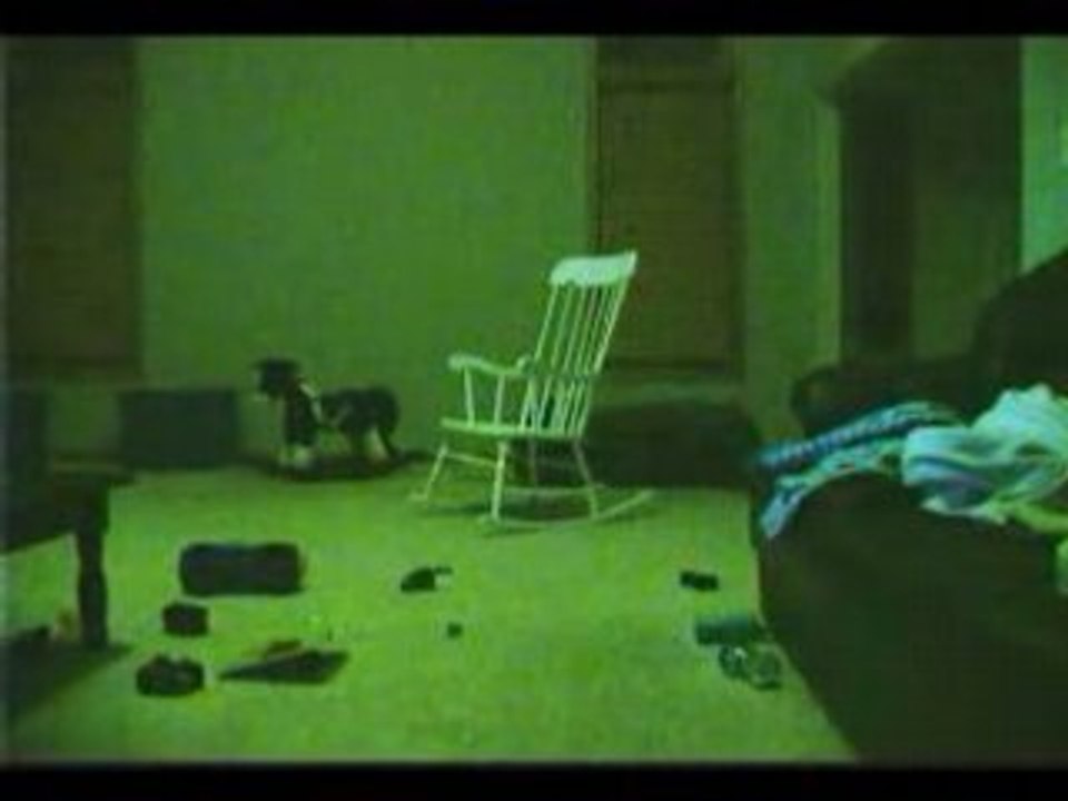 Paranormal - Chaise Qui Bouge Toute Seule Ecouter Regarder..