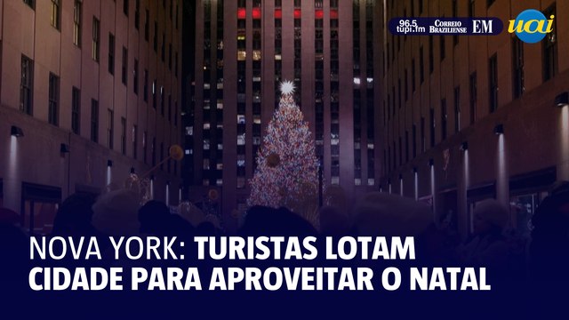 Turistas lotam Nova York para aproveitar as luzes de Natal