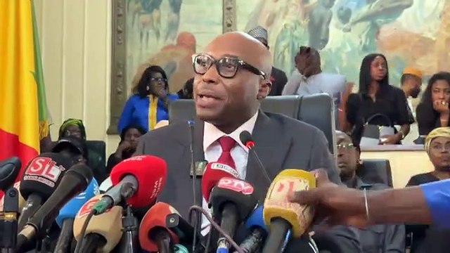 La police a envahi la mairie de Dakar : la conférence de presse de Barthélémy Dias interrompue