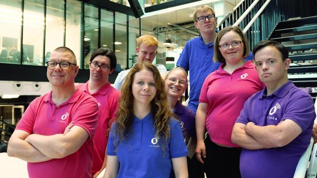 بماذا تتميز قناة تلفزيون نرويجية يديرها ذوو إعاقة؟