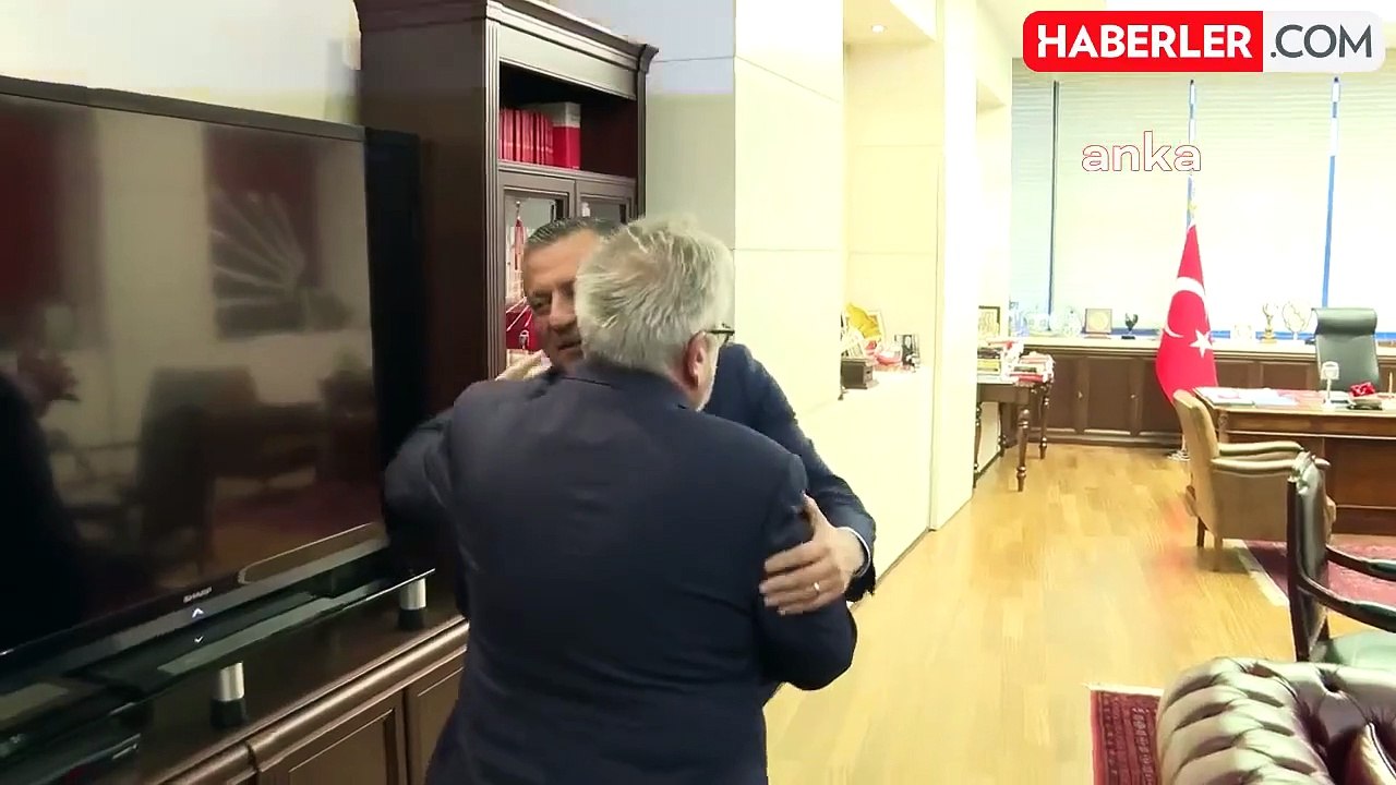 CHP Genel Başkanı Özgür Özel, AP Türkiye Raportörü ile Görüştü