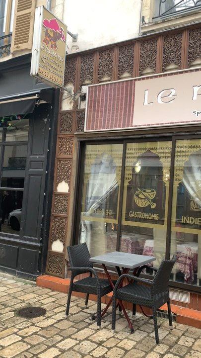 Goutons ensembles !  Des plats Indien-pakistanais au restaurant le rajisthan. Les plats sont epices et pleins de saveurs.   Note 7,5/10 ✅Halal ✅Options vegetariennes