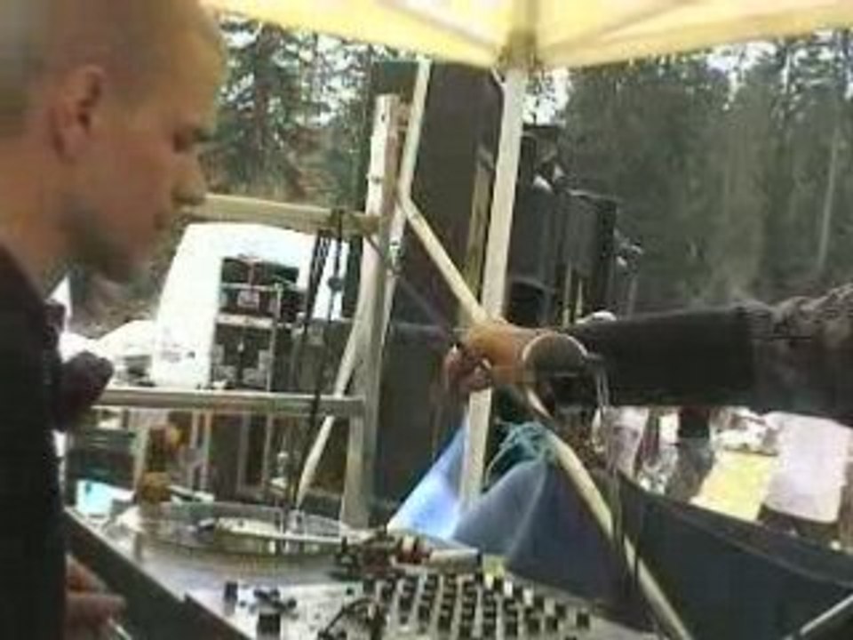Pouil vs discoboy