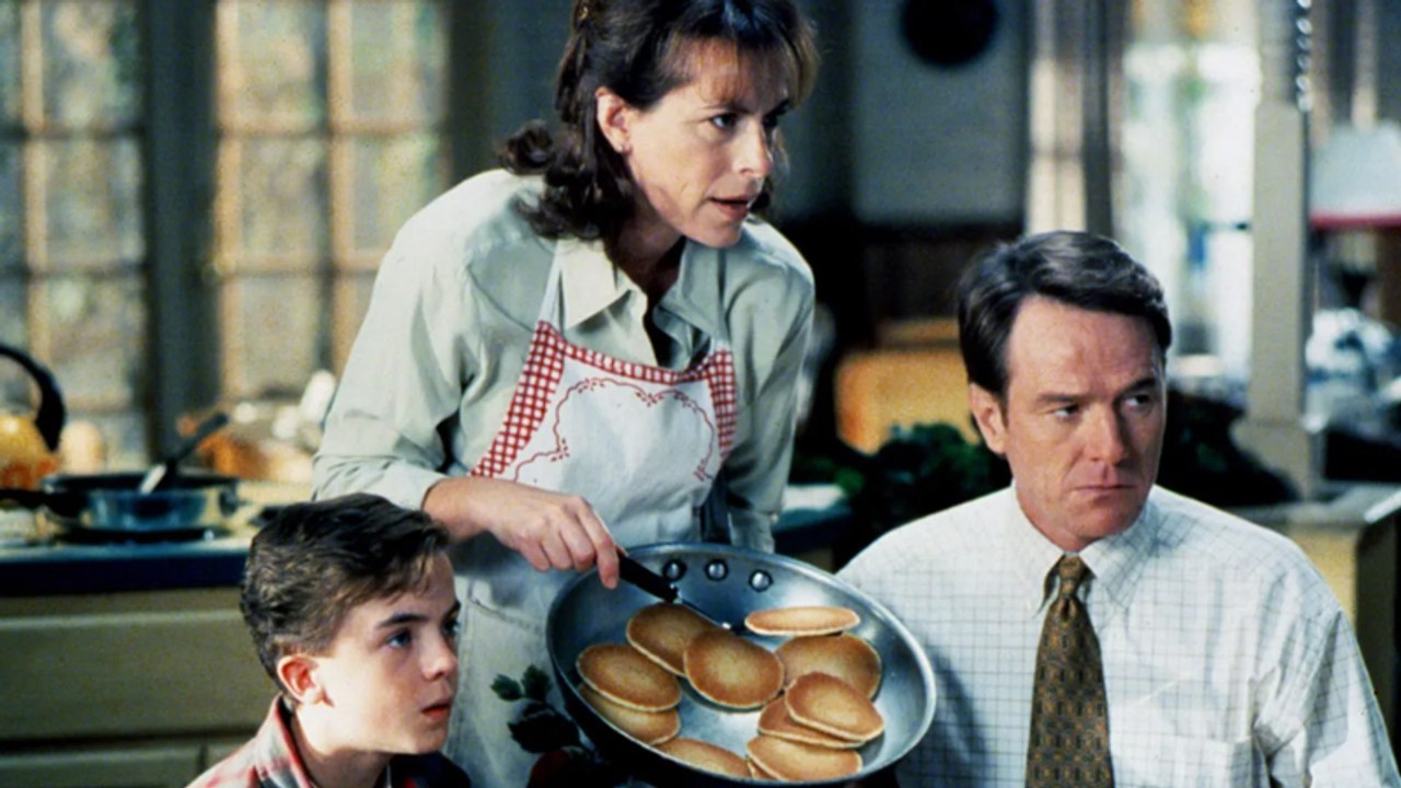 'Malcolm in the Middle' Revival Set at Disney+ With Frankie Muniz, Bryan Cranston & Jane Kaczmarek Returning | THR News Video