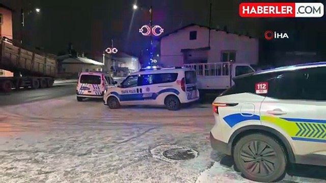 Polislerin Üzerine Tır Sürdü, Gece Uyurken Yakalandı