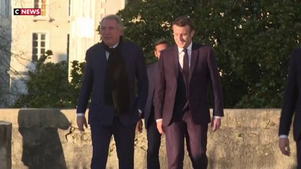 Gouvernement François Bayrou : LFI prône la censure