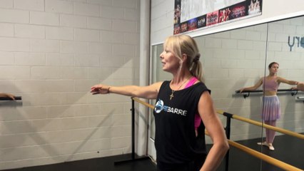 Octogenarian inspires others to discover ballet dancing