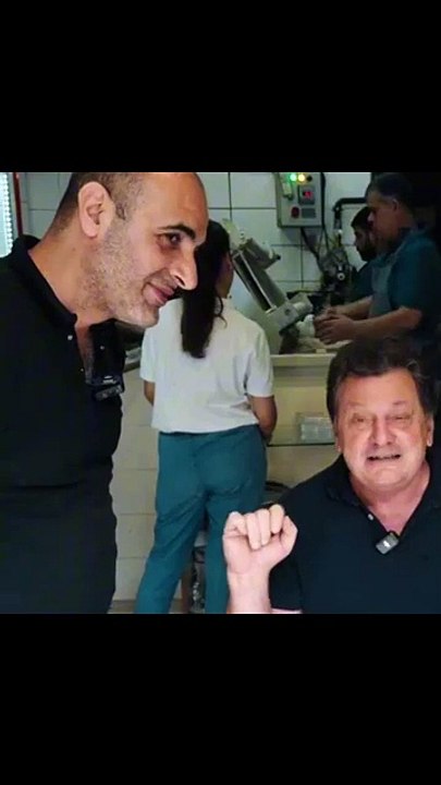 Vedat Milor ortalığı yıktı: Ben maymun değilim