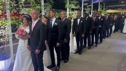 Iglesia Monte de Dios une 88 parejas en matrimonio