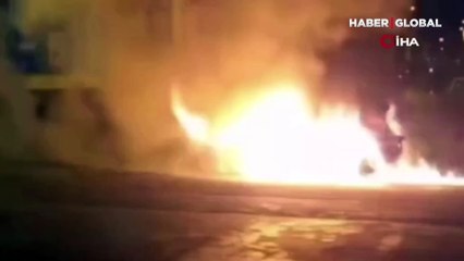 Görüntüler Üsküdar'dan! Otomobil bir anda alevler içinde kaldı