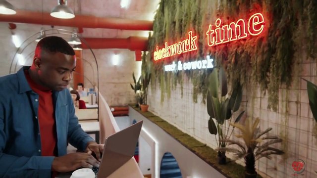 14) The Role of Standing Desks in Keeping Your Metabolism Active