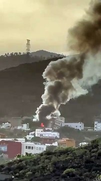 Un incendio en una vivienda en Tenerife provoca varios desalojos