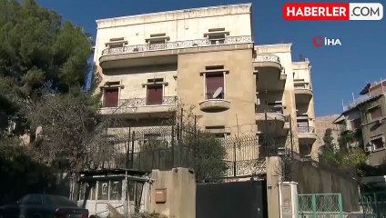 Türkiye'nin Şam Büyükelçiliğine gelen Suriyeli: "Türk vatandaşlığına başvuracağım"