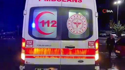 Gençler arasında bıçaklı kavga: 2 yaralı