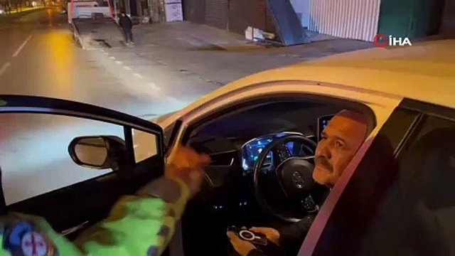 Polisi çileden çıkardı! Hem alkollü hem suçlu hem güçlü
