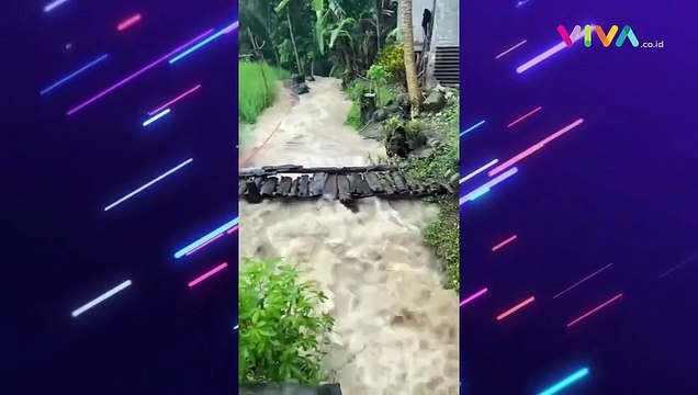 Nyaris Hanyut di Selokan, Aksi Emak-emak Ini Bikin Geram