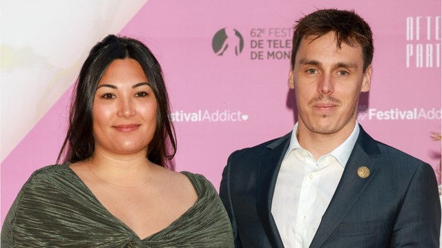 GALA VIDEO - Marie et Louis Ducruet parents comblés : cette belle photo de famille avec leurs deux filles Victoire et Constance